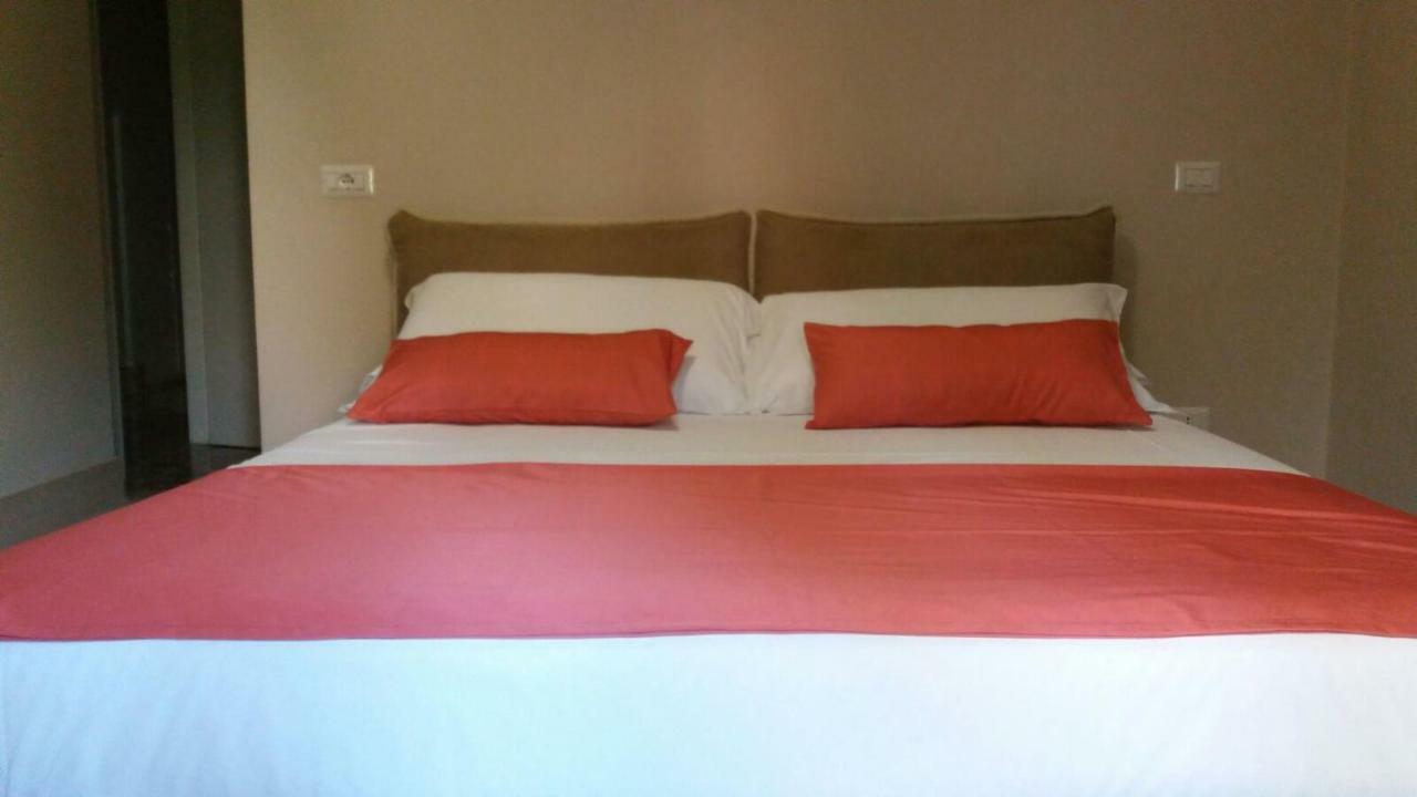Casa Isabela Luxury Rooms Melfi Exterior photo